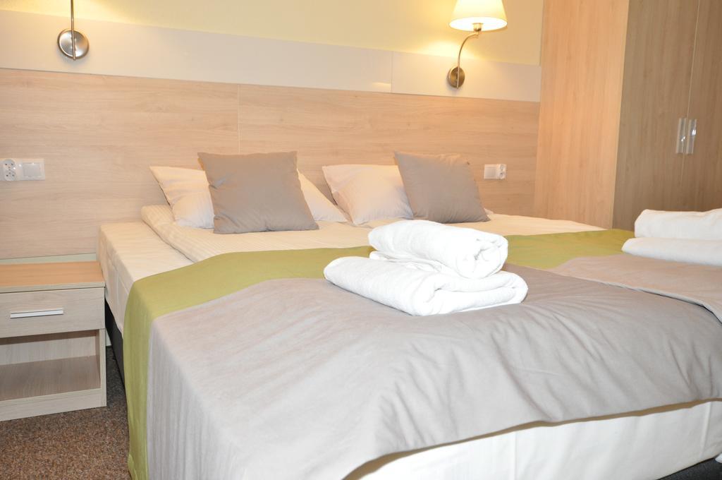 Pass Hotel Zebrzydowice Extérieur photo