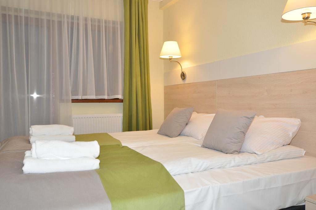 Pass Hotel Zebrzydowice Extérieur photo