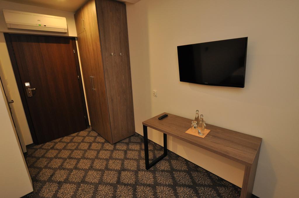 Pass Hotel Zebrzydowice Extérieur photo